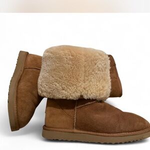 UGG Brown Ankle Boots with Cream Fur